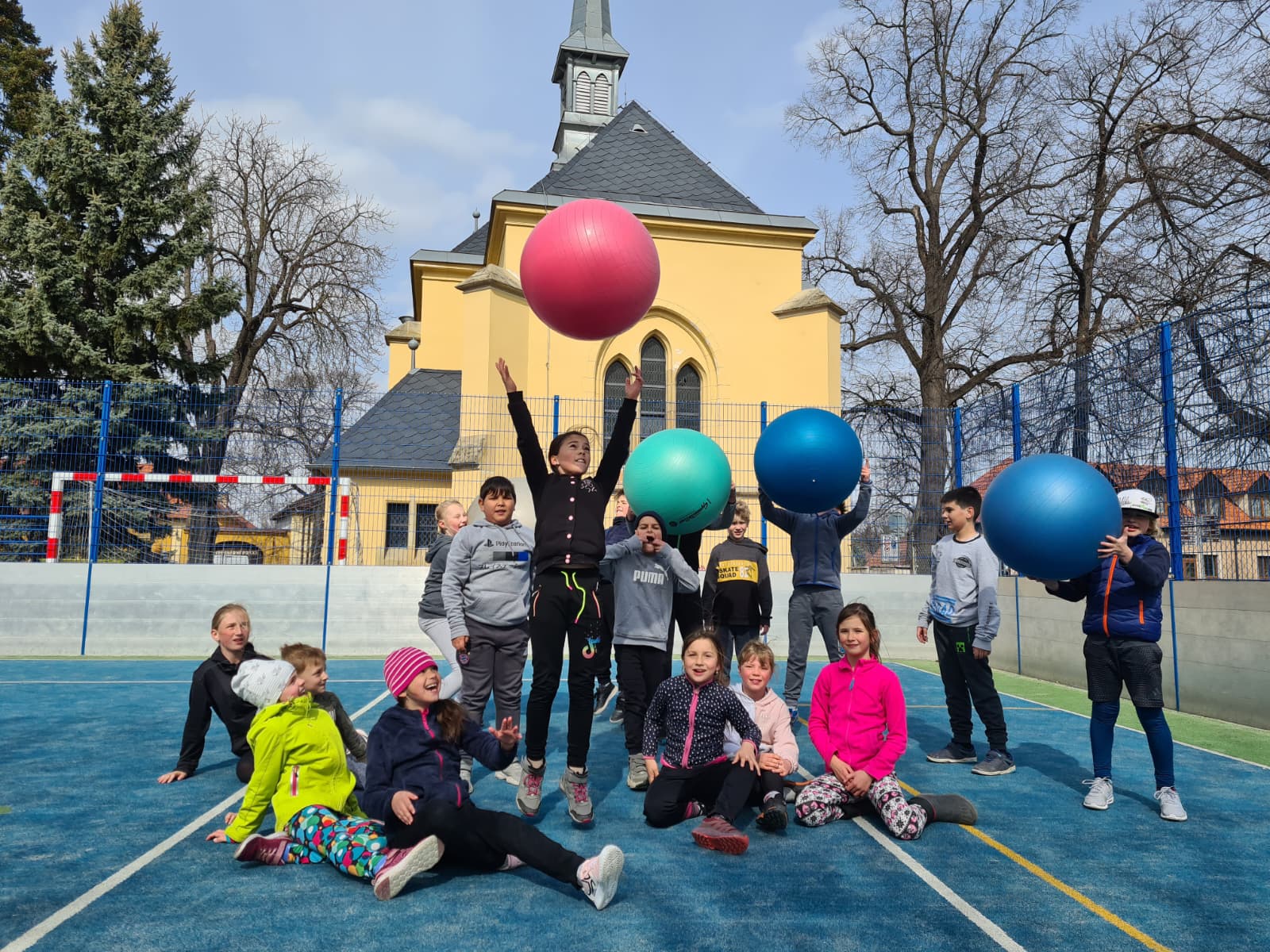 Lucie Kainová při tréninku v přírodě — SportLaV z.s.